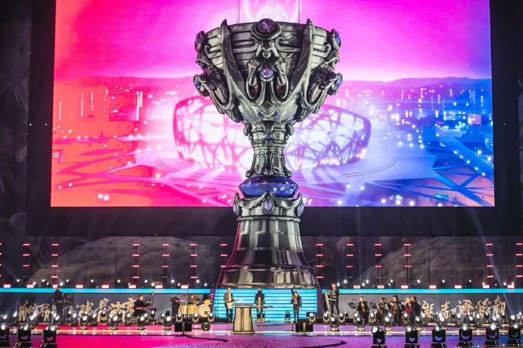 【lpl战报】RNG 2-0 TES：虎大将军宝刀未老 斩获二连MVP